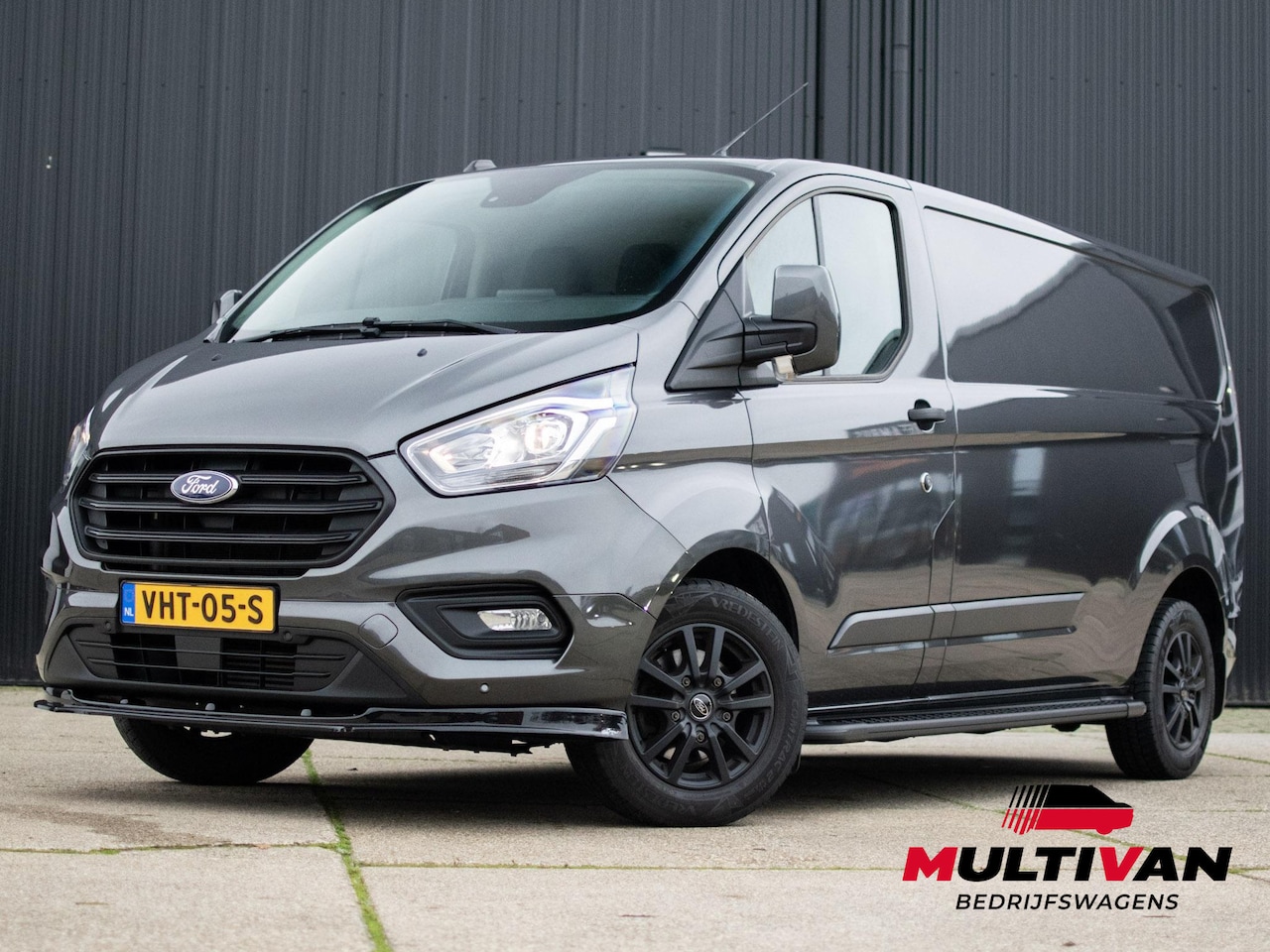 Ford Transit Custom - 320 2.0 TDCI L2H1 170PK | Automaat | Carplay | 1950KG trekgew. | - AutoWereld.nl