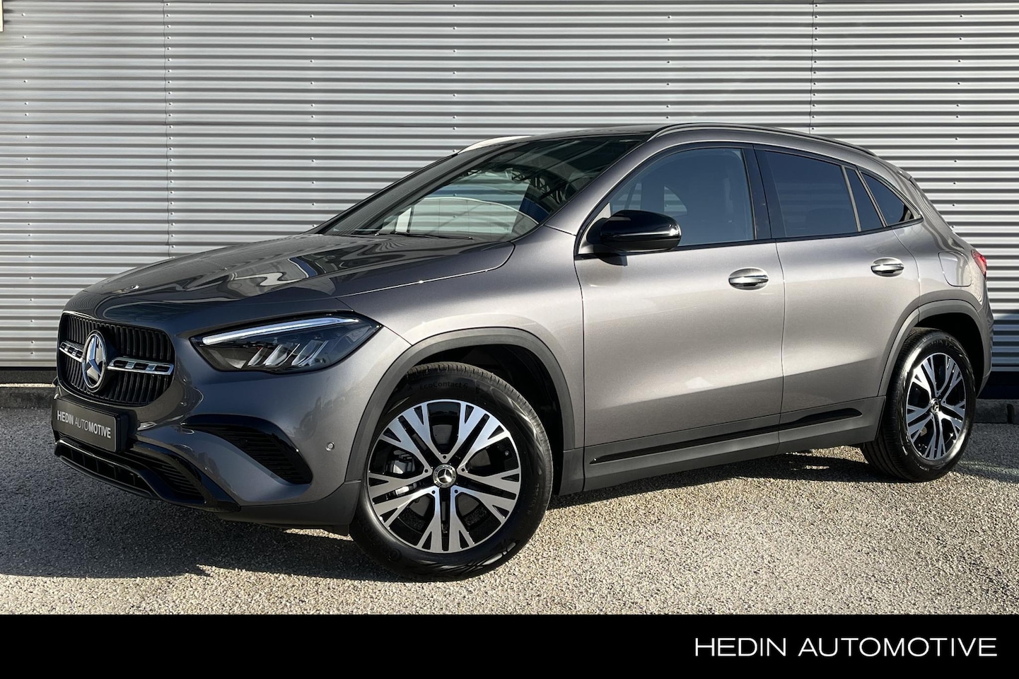 Mercedes-Benz GLA-Klasse - GLA 180 Automaat Star Edition Limited Luxury Line | Nightpakket | Panoramadak - AutoWereld.nl