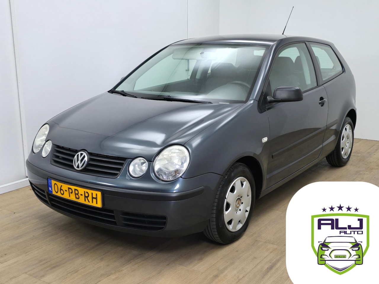 Volkswagen Polo - Occasion 1.4-16V met airco en cruisecontrol | Tweedehands Volkswagen polo antracietgrijs | - AutoWereld.nl