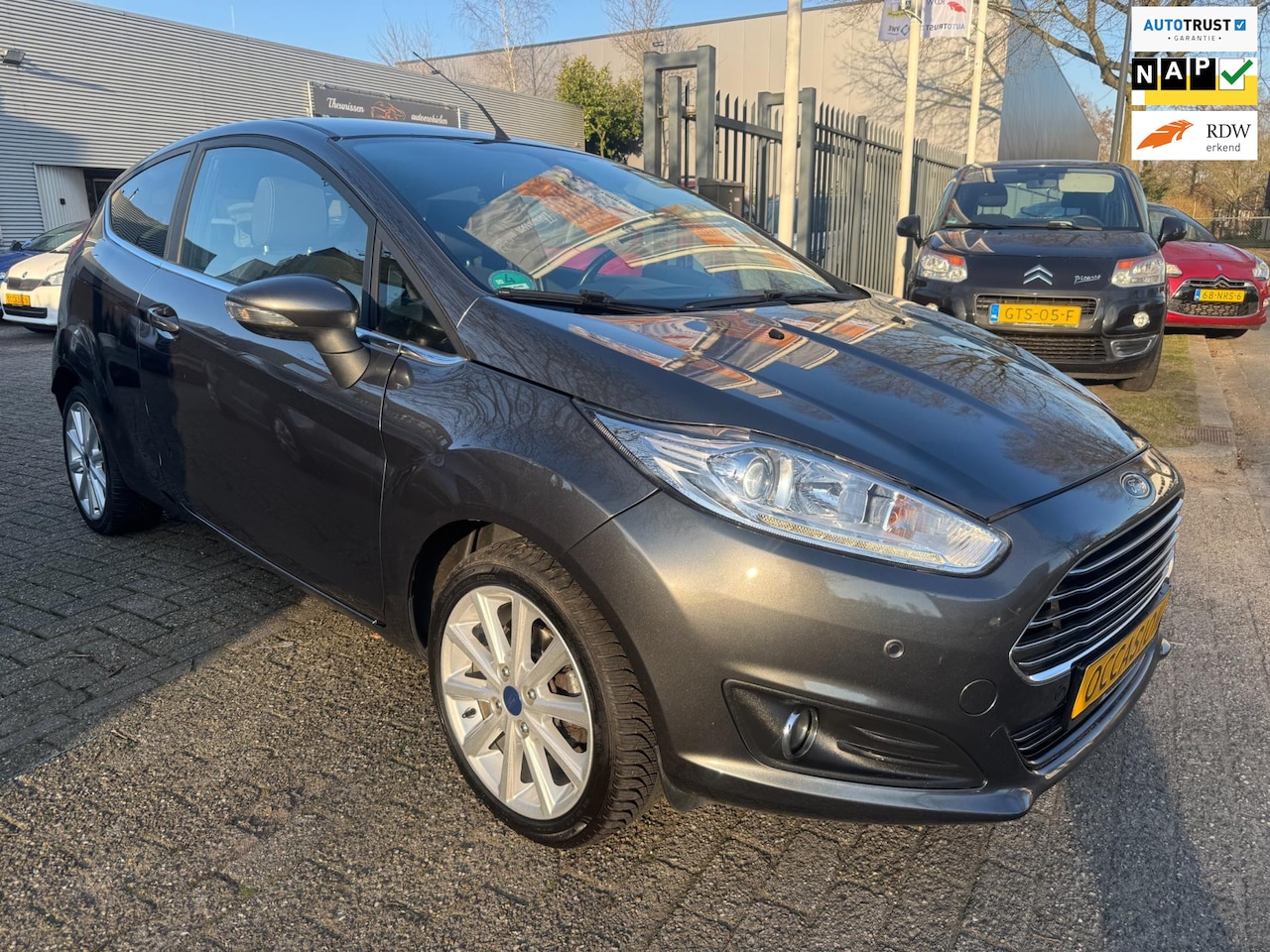 Ford Fiesta - 1.0 ecoboost STC-I Titanium, clima / airco, elec pakket, multi-stuur, voorruit verwarming, - AutoWereld.nl