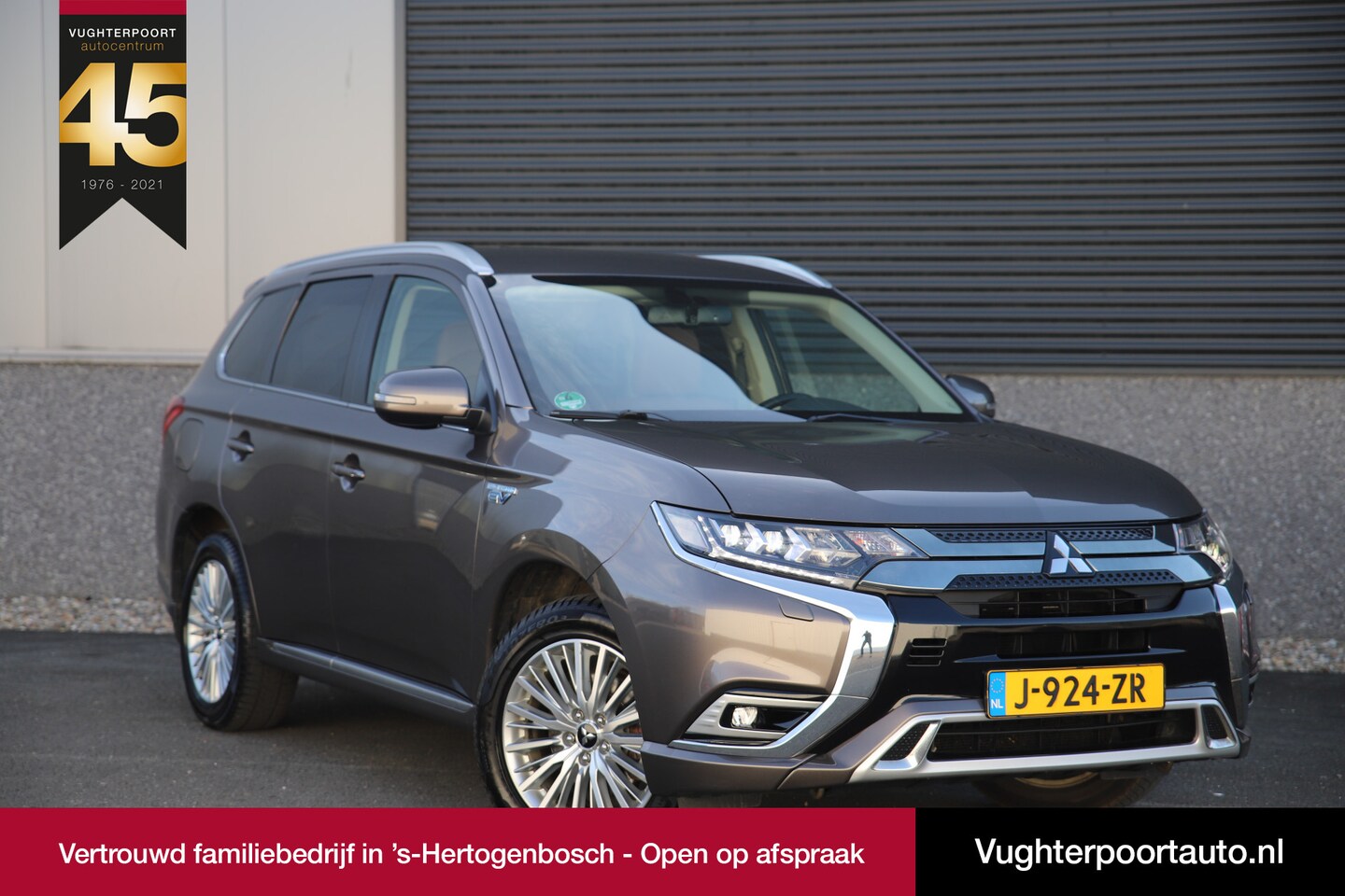 Mitsubishi Outlander - 2.4 PHEV 4WD Premium Leder/Trekhaak/LED - AutoWereld.nl