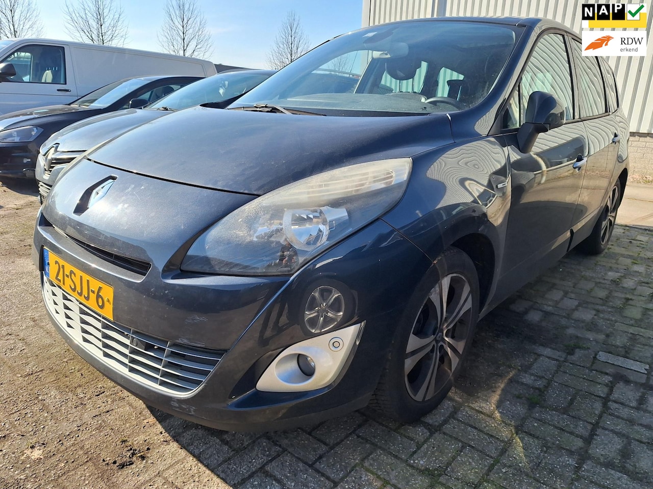 Renault Grand Scénic - 1.6 dCi Bose 7p. 1.6 dCi Bose 7p. (koppeling defect) - AutoWereld.nl