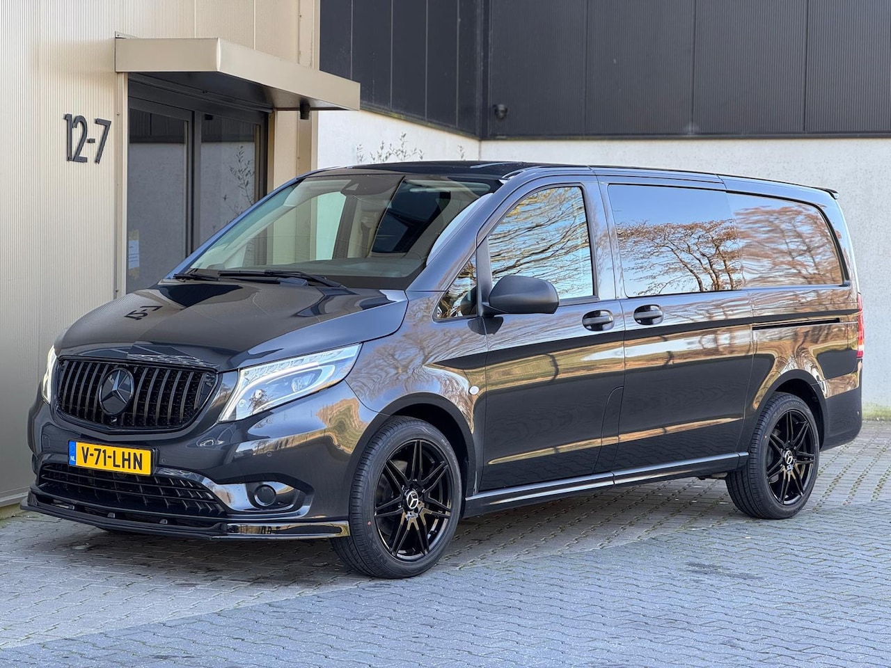 Mercedes-Benz Vito - 119 CDI Sportline|Led|Apple Carplay|AMG - AutoWereld.nl