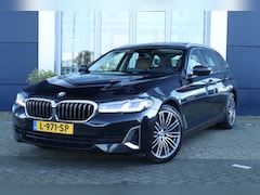 BMW 5-serie Touring - 540i xDrive High Executive | Luxury-line | Pano | Laser | HUD | HiFi | ACC | Standkachel |