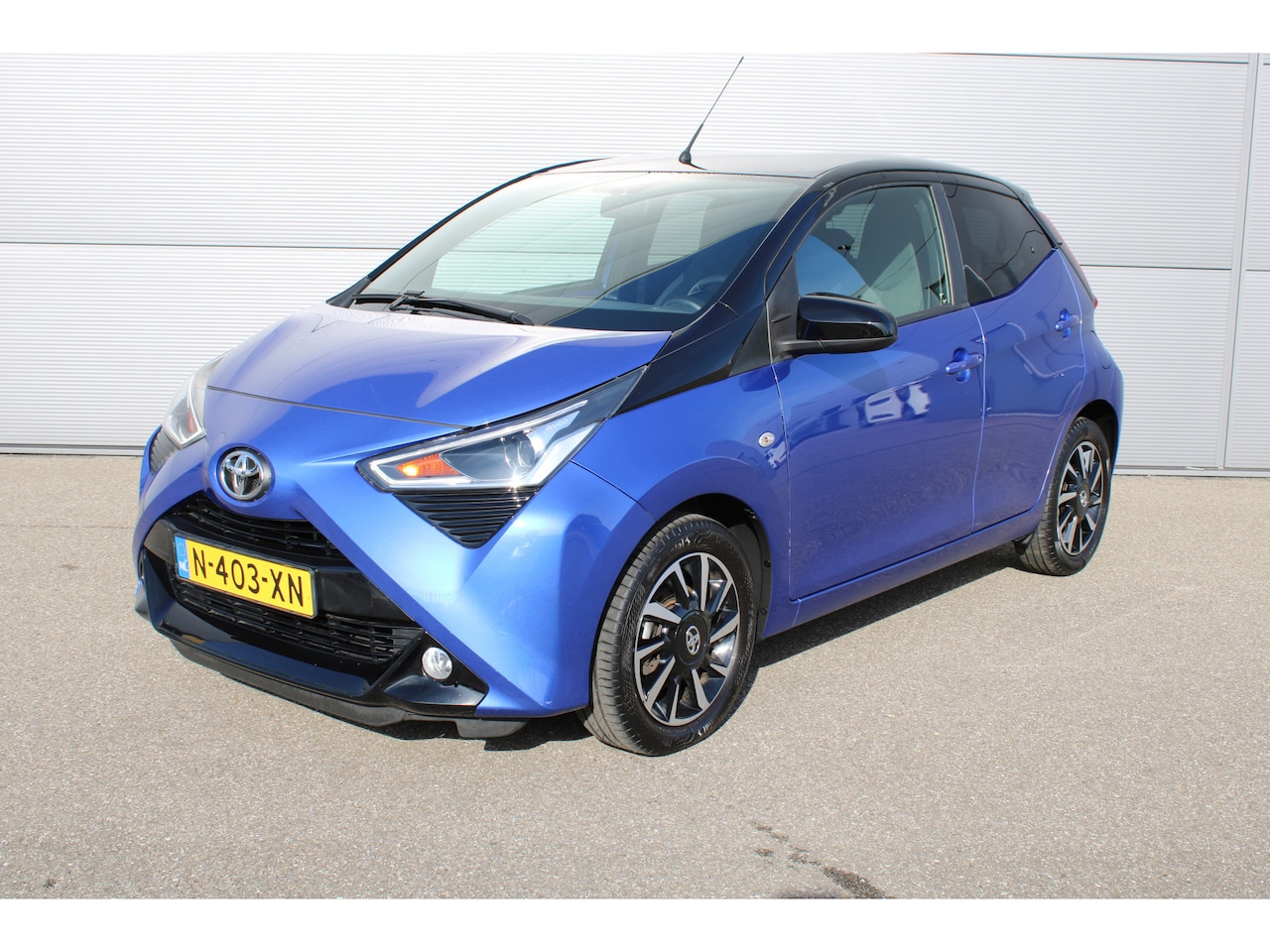 Toyota Aygo - 1.0 VVT-i x-cite ultimate CAMERA | CARPLAY | CLIMA | CAMERA | CARPLAY | CLIMA - AutoWereld.nl