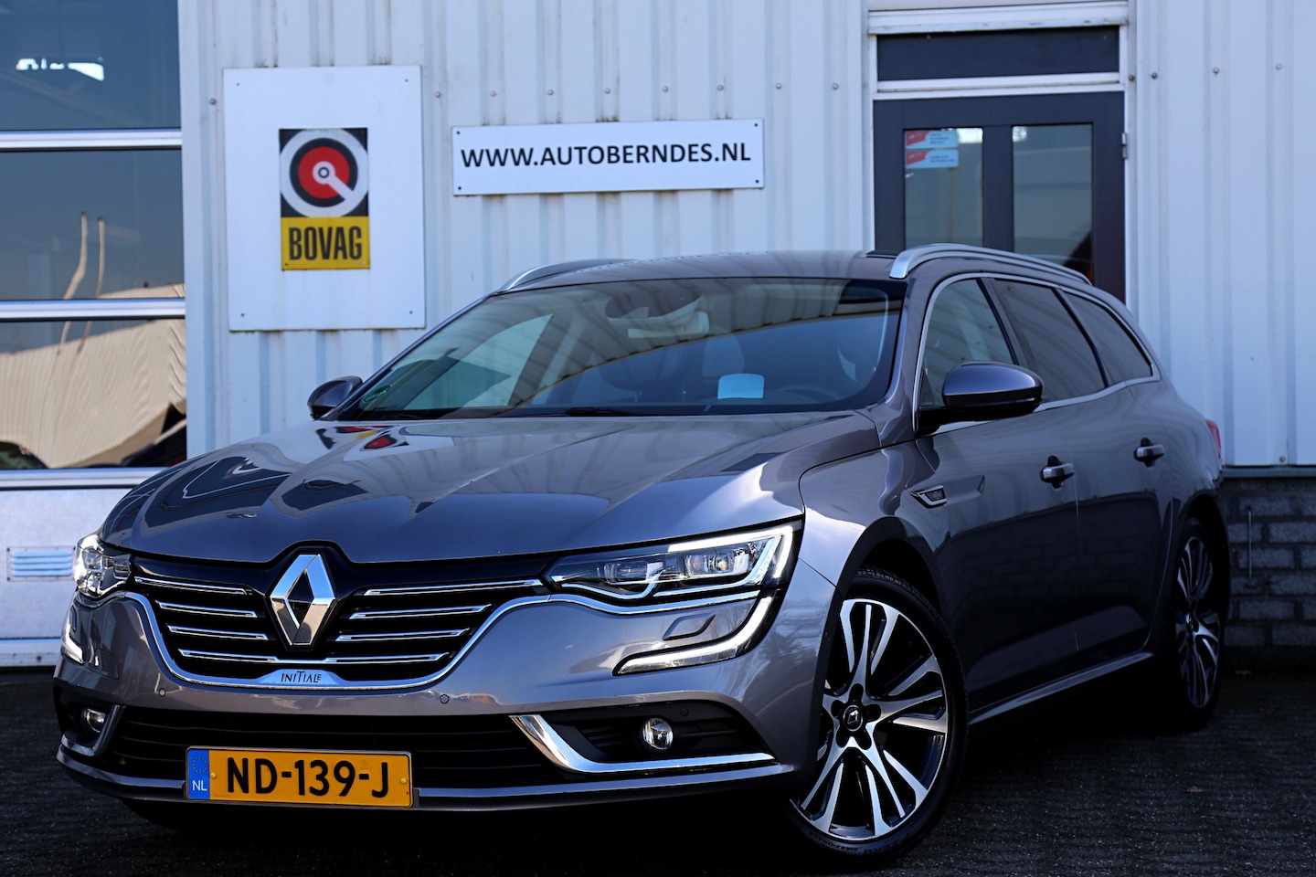 Renault Talisman Estate - 1.6 TCe 200PK Initiale Paris Aut.*NL-Auto*4-Control/Trekhaak/Bose/Massage/Stoelverw./Stoel - AutoWereld.nl