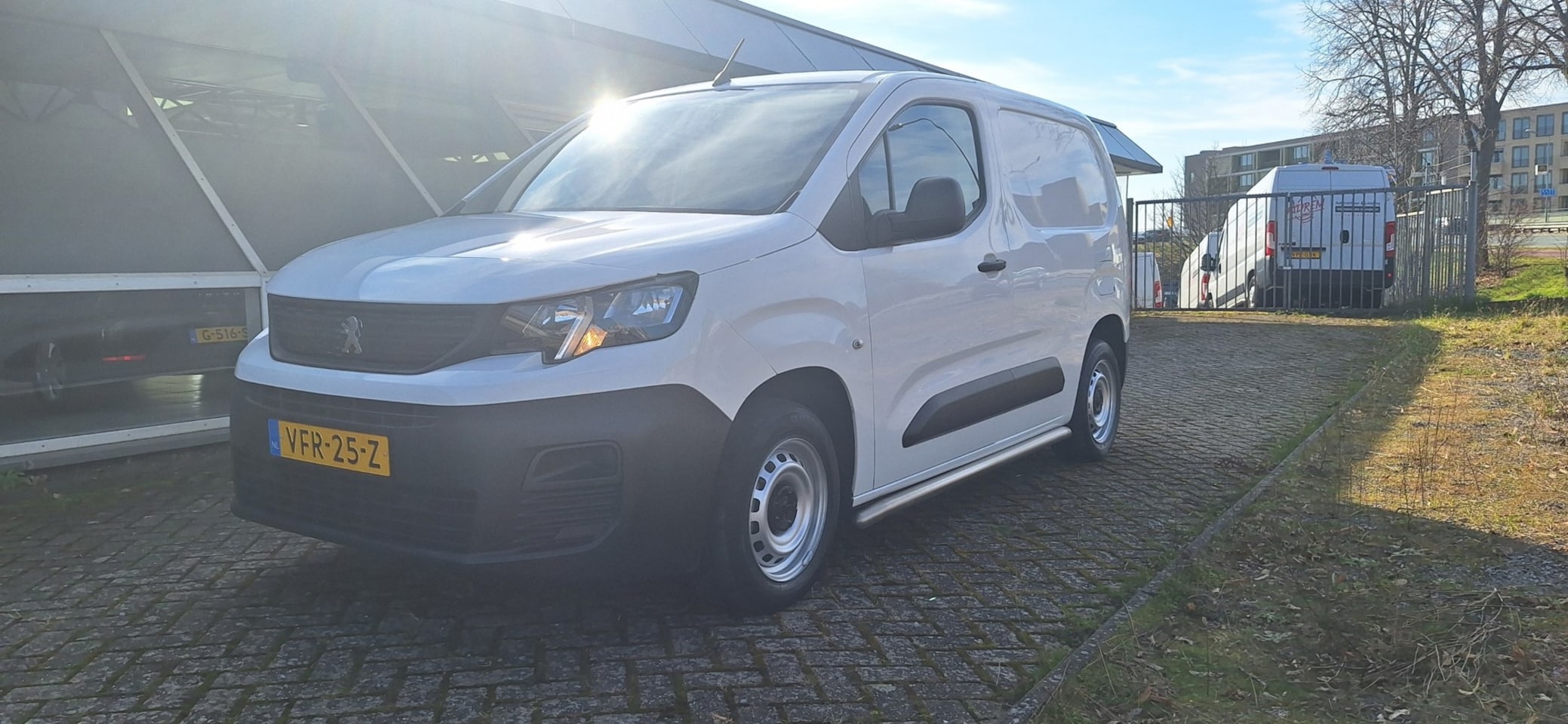 Peugeot Partner - 1.5 BlueHDI Pro met airco - AutoWereld.nl