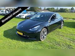 Tesla Model 3 - Black Edition Standard RWD Plus 60 kWh