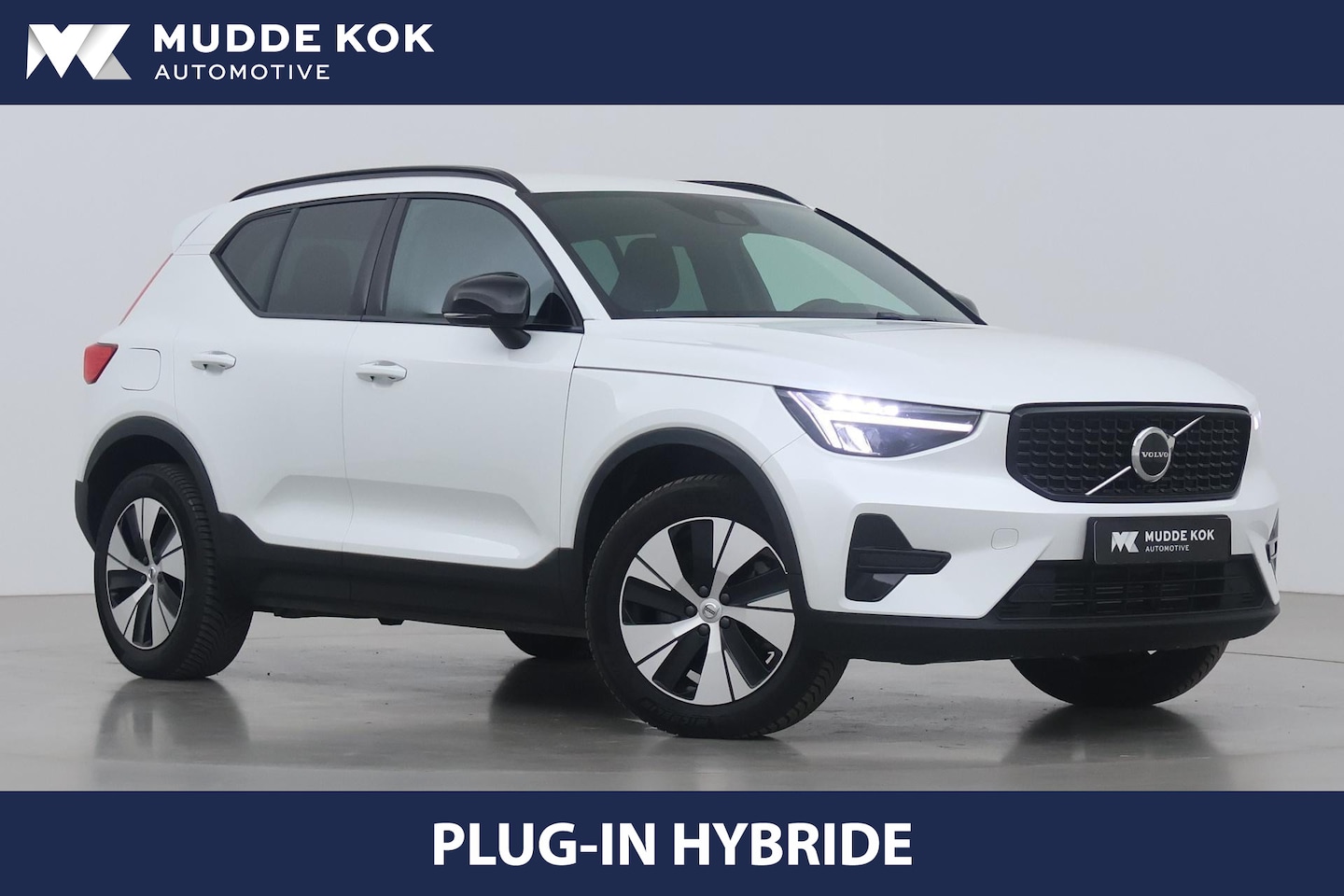 Volvo XC40 - T5 Plug-in hybrid Plus Dark | Getint Glas | harman/kardon | Trekhaak | Camera | Stoel+Stuu - AutoWereld.nl