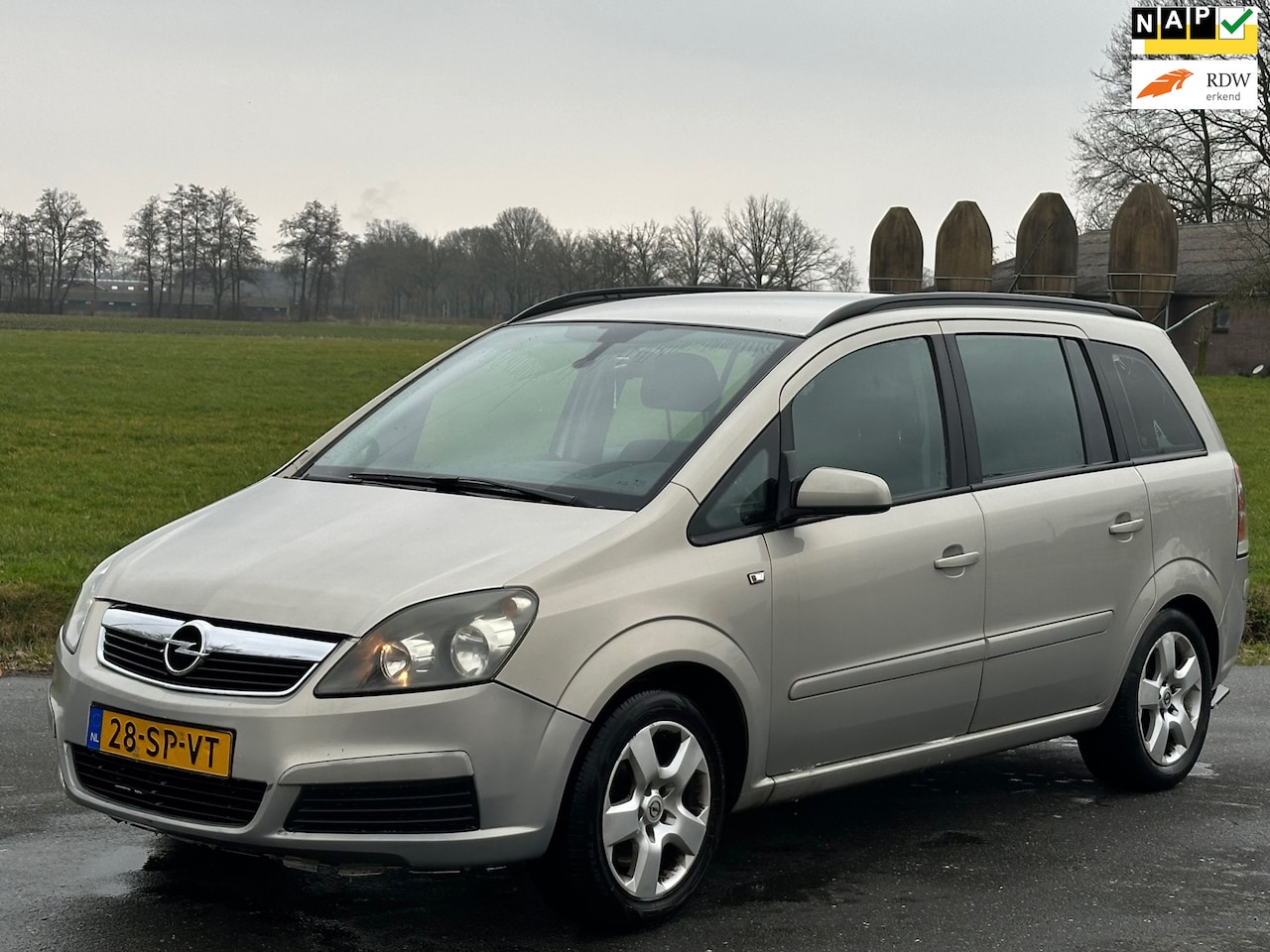 Opel Zafira - 2.2 Executive | Automaat | Clima - AutoWereld.nl