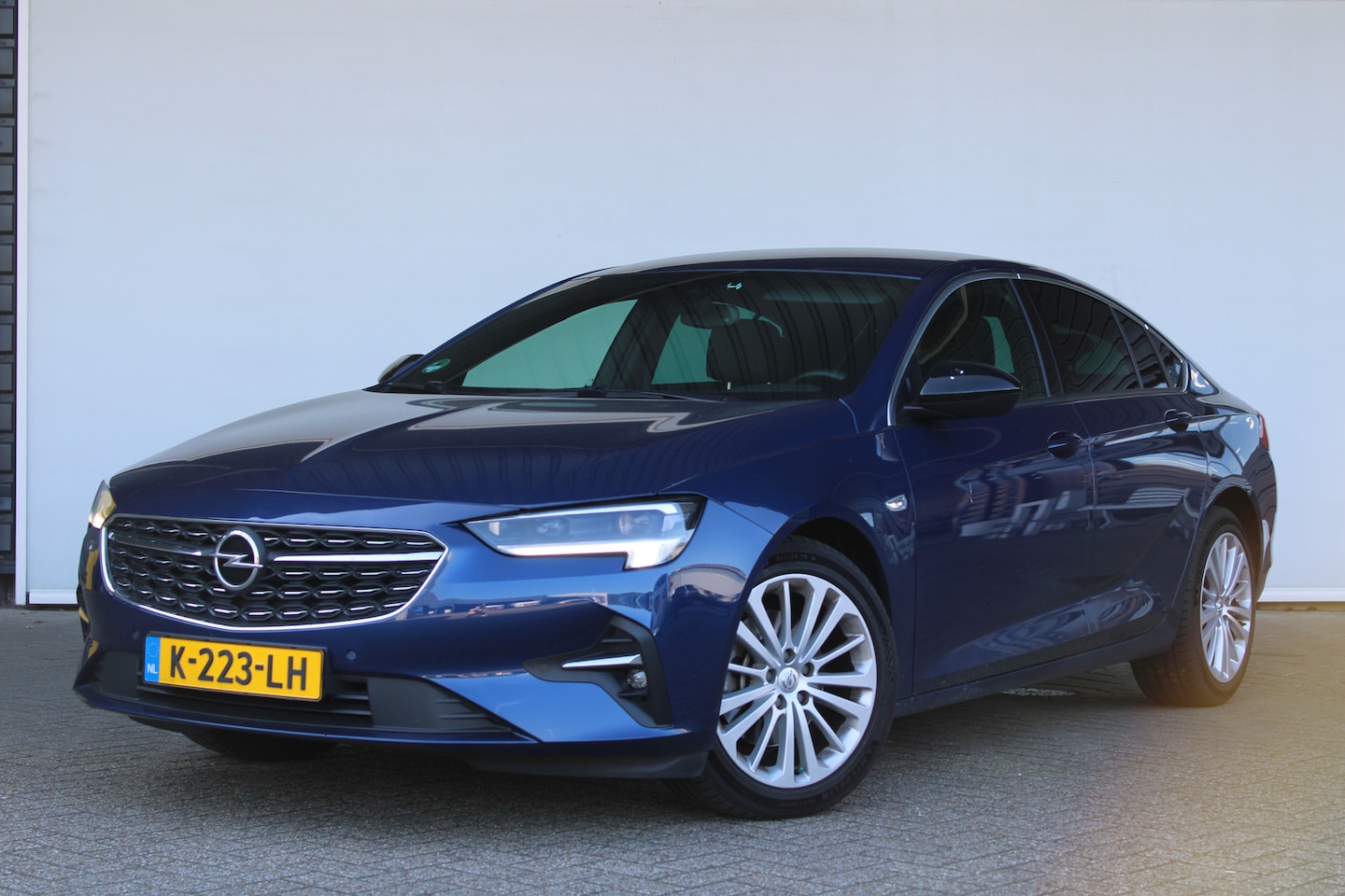 Opel Insignia Grand Sport - 2.0 Turbo Business Elegance | Apple Carplay/Android Auto|telefoonintegratie premium | lich - AutoWereld.nl