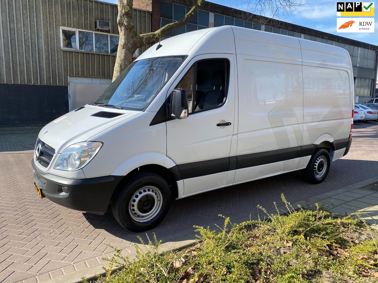 Mercedes-Benz Sprinter - 311 2.2 CDI * 133.972 KM NAP * WEINIG 1e Eigenaar * Elek Ramen * 80KW=109PK * APK 19-8-202 - AutoWereld.nl