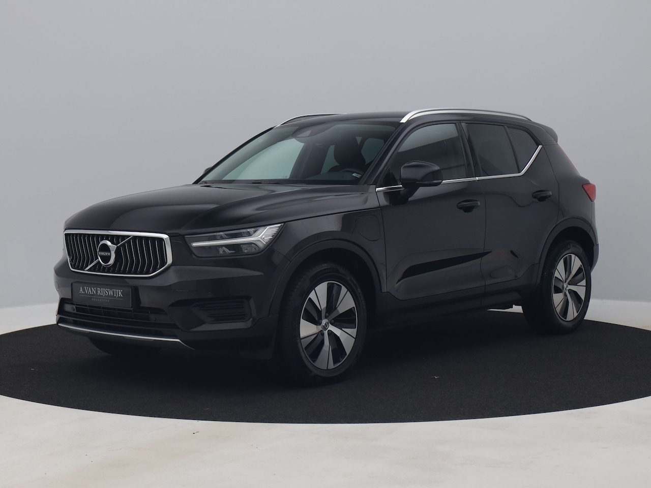 Volvo XC40 - 1.5 T4 Recharge Business Pro | CAMERA | KEYLESS - AutoWereld.nl