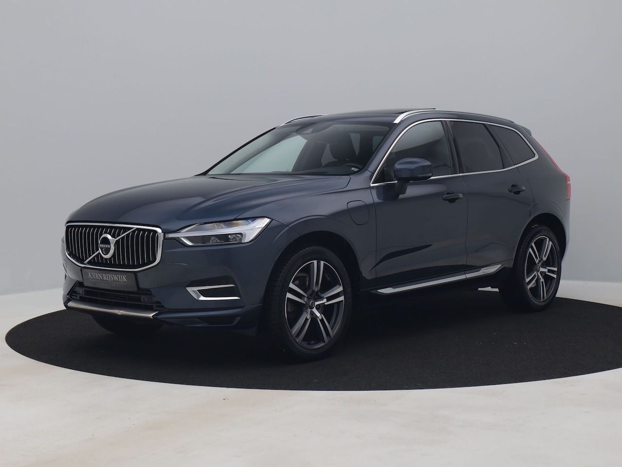 Volvo XC60 - 2.0 T8 Twin Engine AWD Inscription | PANO | 360° | HUD | H&K | ADAPTIVE | MEMORY | STOELVE - AutoWereld.nl