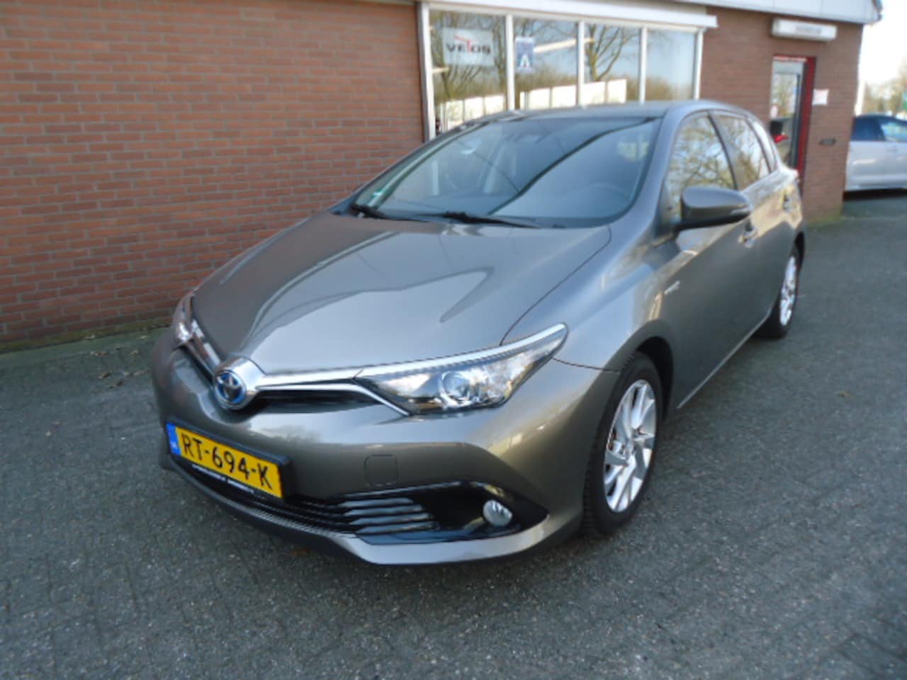 Toyota Auris - 1.8 Hybrid Dynamic Trekhaak Panodak - AutoWereld.nl