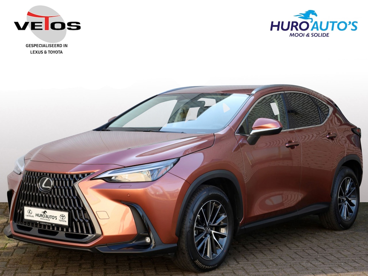 Lexus NX - 450h+ AWD Luxury Line | Leder | Stoelverwarming | Trekhaak - AutoWereld.nl