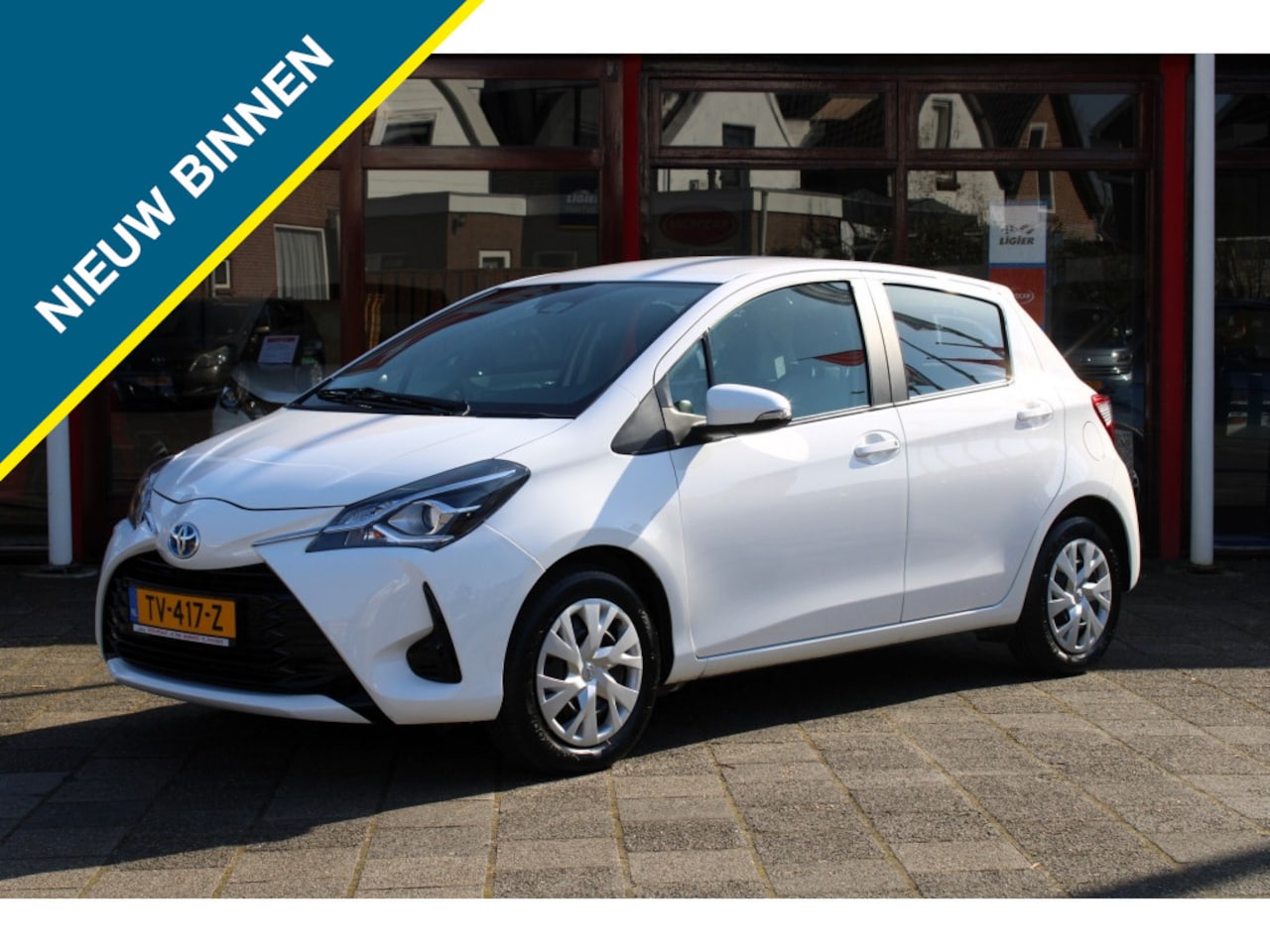 Toyota Yaris - 1.5 Hybrid Active 1.5 Hybrid Active - AutoWereld.nl