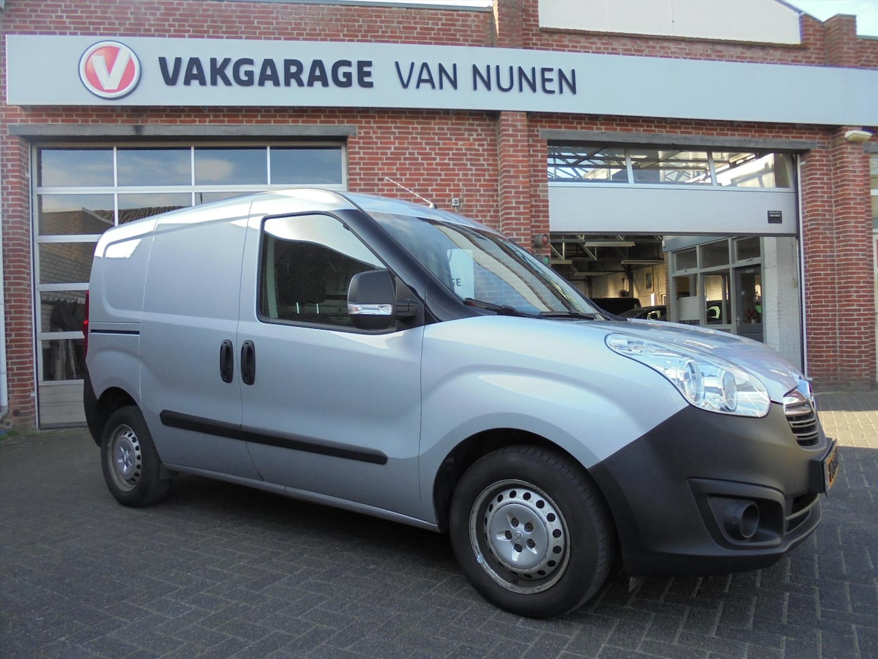 Opel Combo - 1.3 D 95PK Edition||Airco||Trekhaak||Euro6|| - AutoWereld.nl