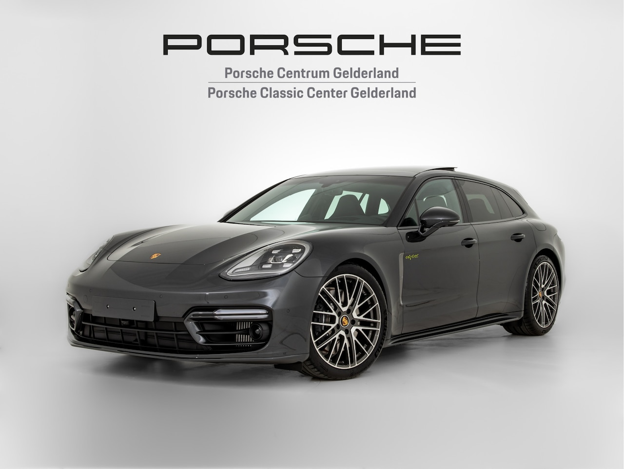 Porsche Panamera Sport Turismo - 4 E-Hybrid Platinum Edition - AutoWereld.nl