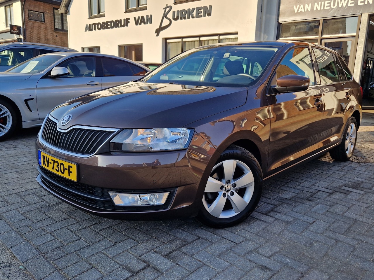 Skoda Rapid Spaceback - 1.2 TSI Greentech JOY 1.2 TSI Greentech JOY, Panoramadak,Stoelverwarming,Airco,Navigatie - AutoWereld.nl