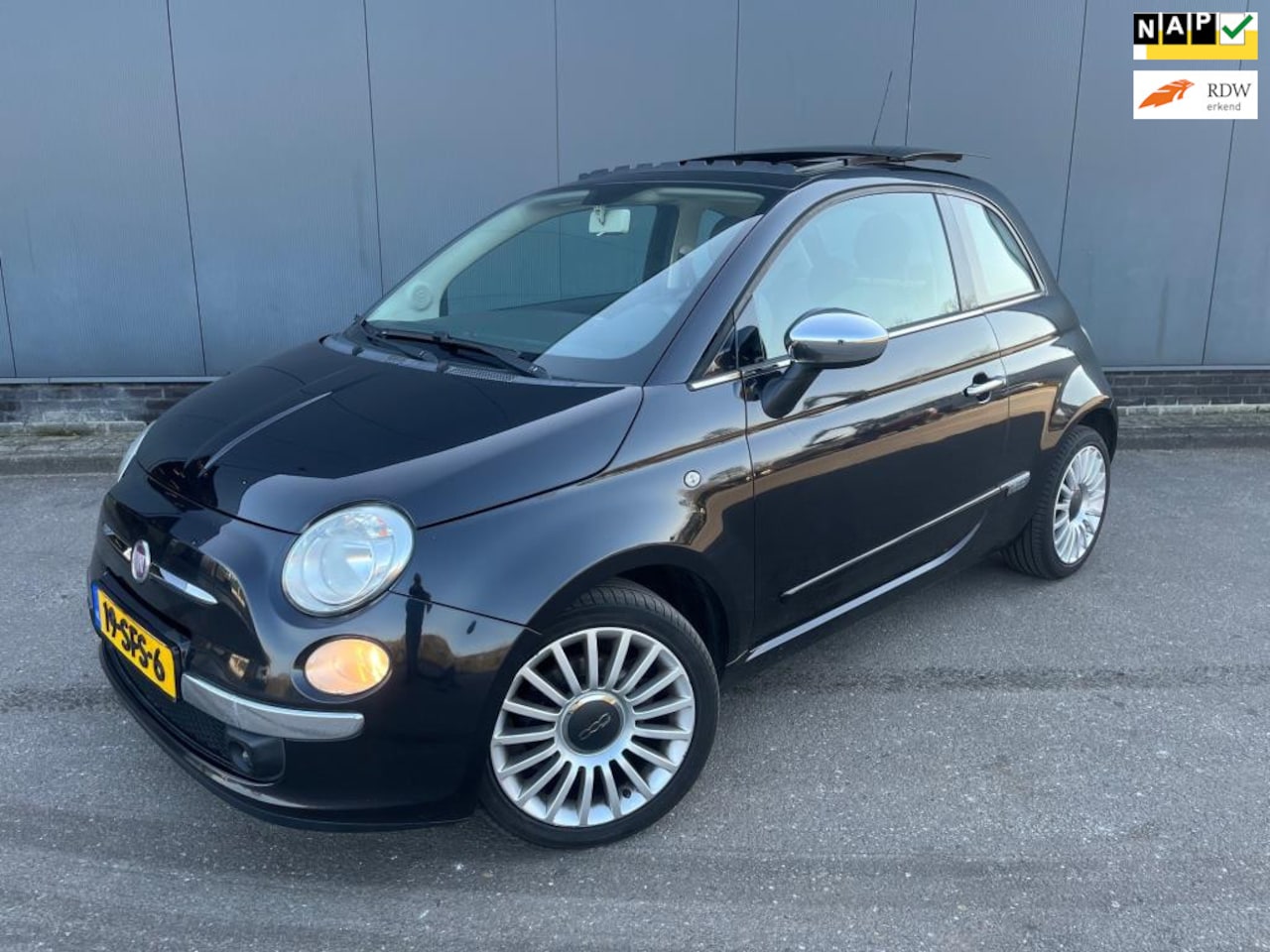 Fiat 500 - 0.9 TwinAir NL-Panorama-Airco-PDC-LM! - AutoWereld.nl