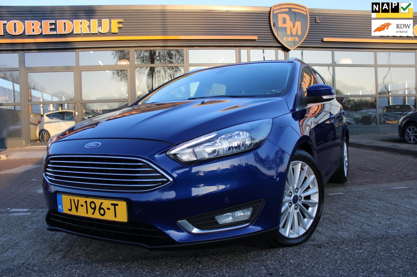 Ford Focus Wagon - 1.0 Titanium | Navi | Cruisecontrol | Self-Park | - AutoWereld.nl