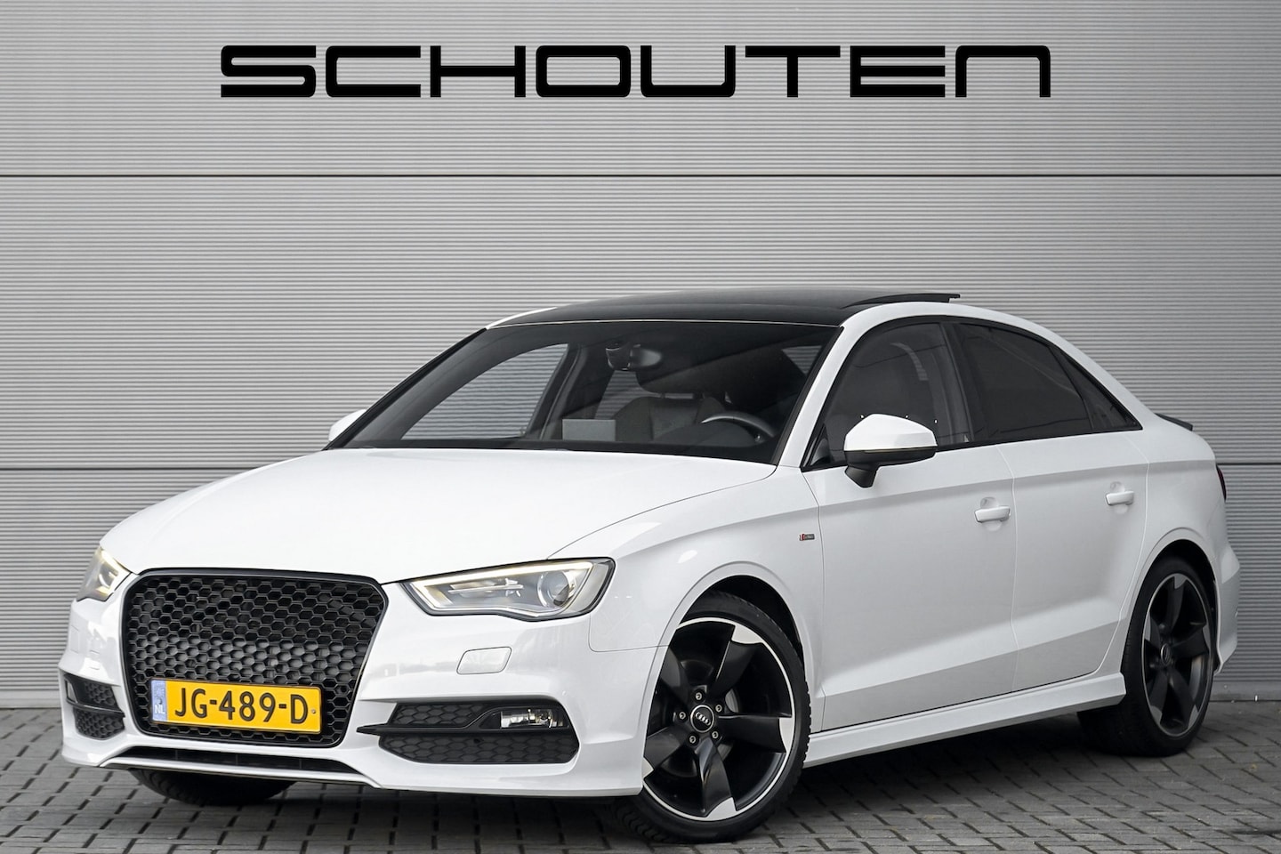 Audi A3 Limousine - 1.4 TFSI 150PK S-Line Pano Stoelverwarming Navi - AutoWereld.nl