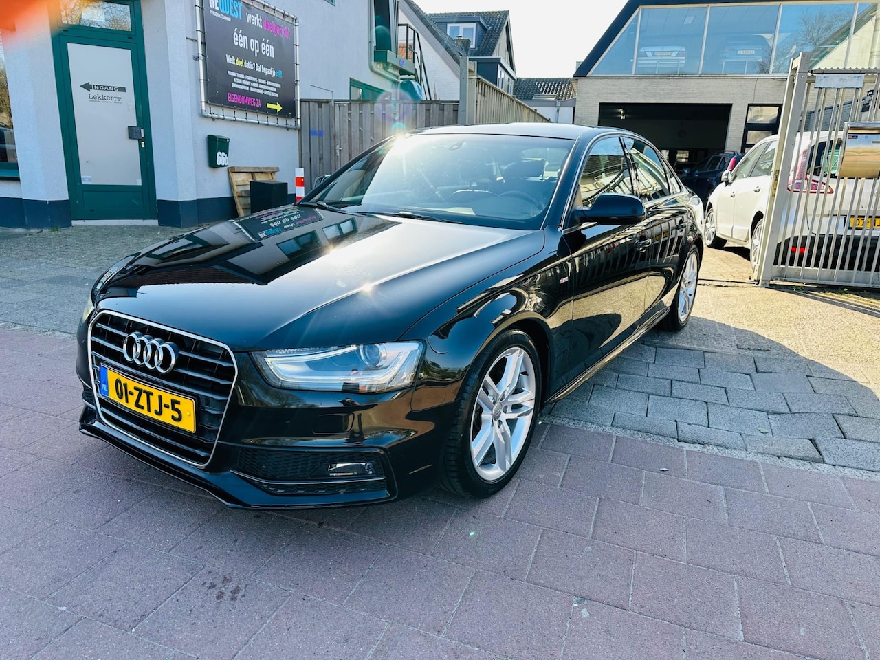 Audi A4 Limousine - 1.8 TFSI S Edition 3x S-Line APK Garantie - AutoWereld.nl