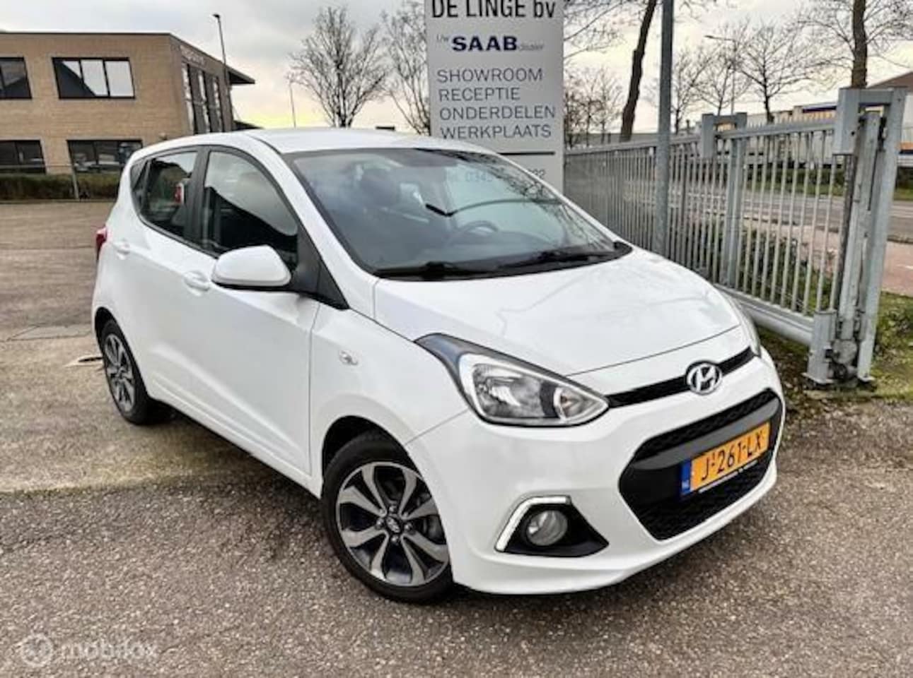 Hyundai i10 - 1.0i i-Motion Premium 1.0i i-Motion Premium - AutoWereld.nl