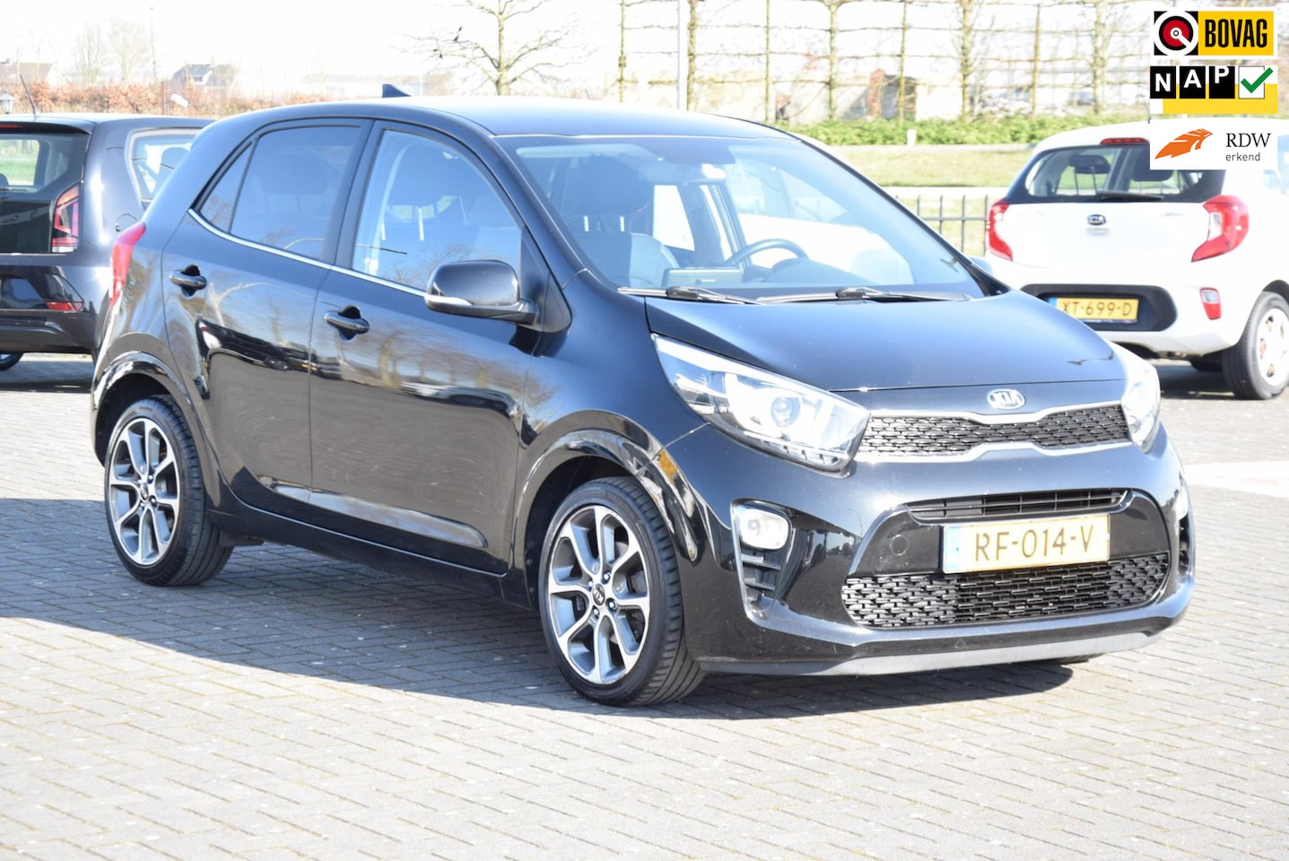 Kia Picanto - 1.0 CVVT Design Edition 2018 Navigator Navigatie 5 Deur Airco Cruise control Carplay - AutoWereld.nl