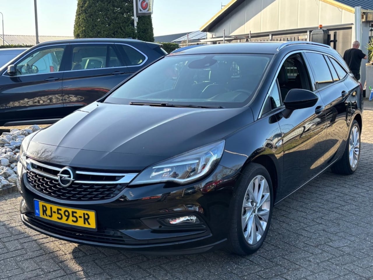 Opel Astra Sports Tourer - 1.4 Innovation 2017 Trekhaak Dealerauto - AutoWereld.nl