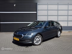 Skoda Octavia Combi - 1.5 TSI First Edition Apple Carplay ACC