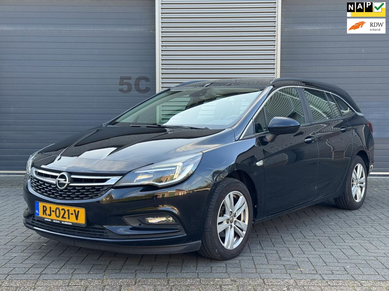 Opel Astra Sports Tourer - 1.6 CDTI Business+ Led/Navi/Clima - AutoWereld.nl