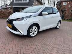 Toyota Aygo - 1.0 VVT-i x-now