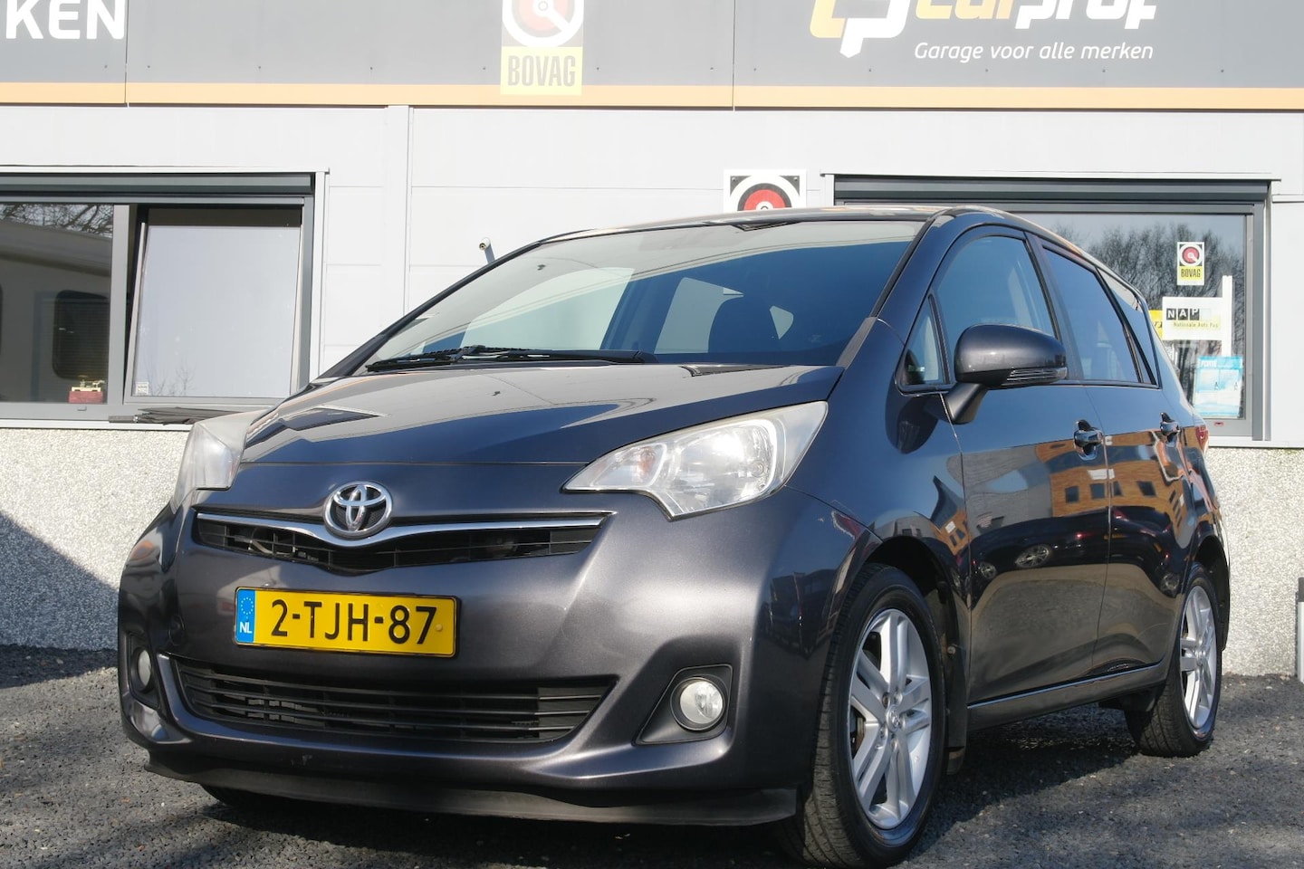 Toyota Verso S - 1.3 VVT-i Dynamic 1.3 VVT-i Dynamic , Cruise , Navi ,Trekhaak Climatronic , NAP , Bovag Garantie - AutoWereld.nl