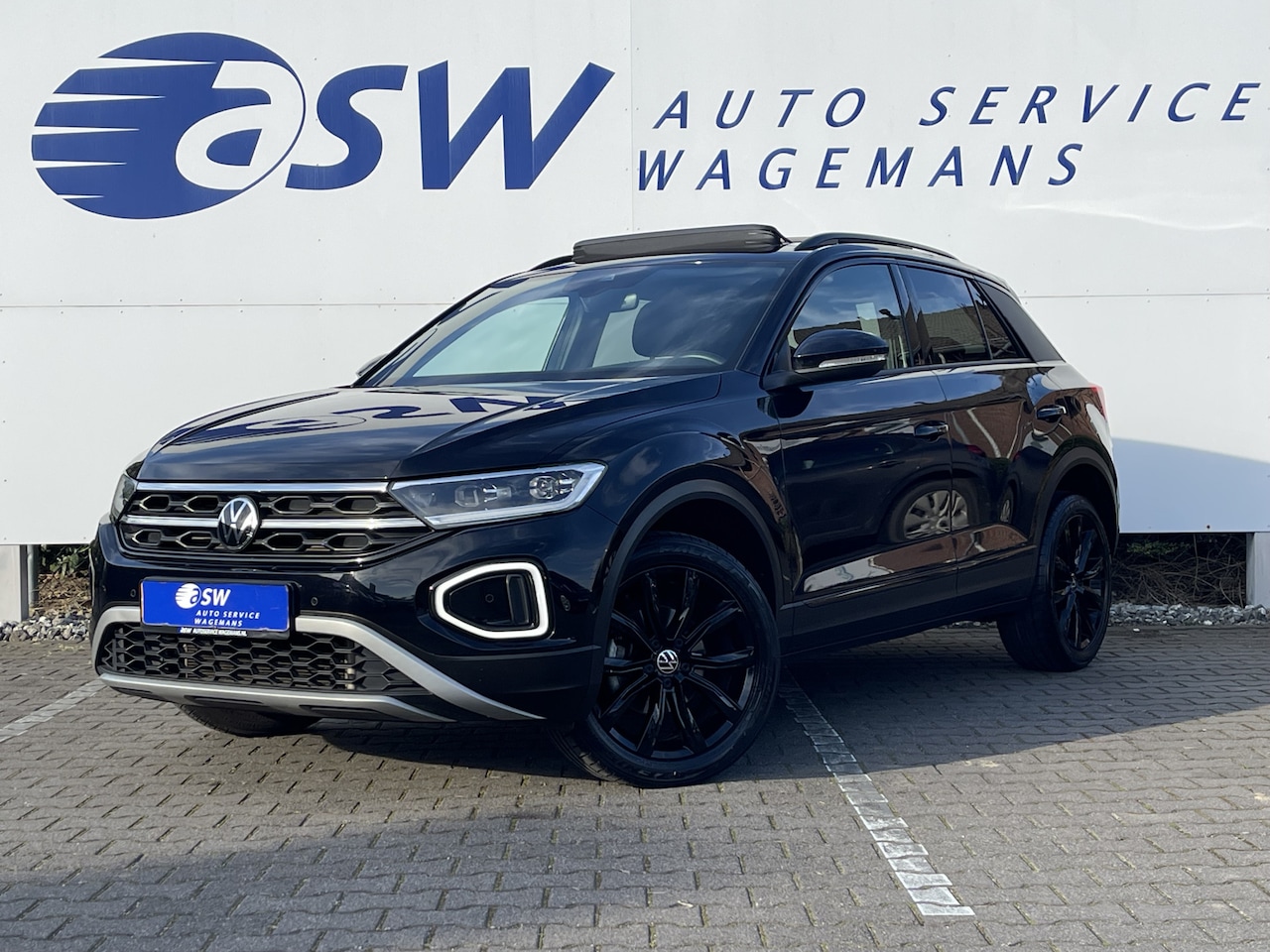 Volkswagen T-Roc - 1.5 TSI Style | Pano | CarPlay | ACC | IQ Light | DAB+ | 18 inch - AutoWereld.nl