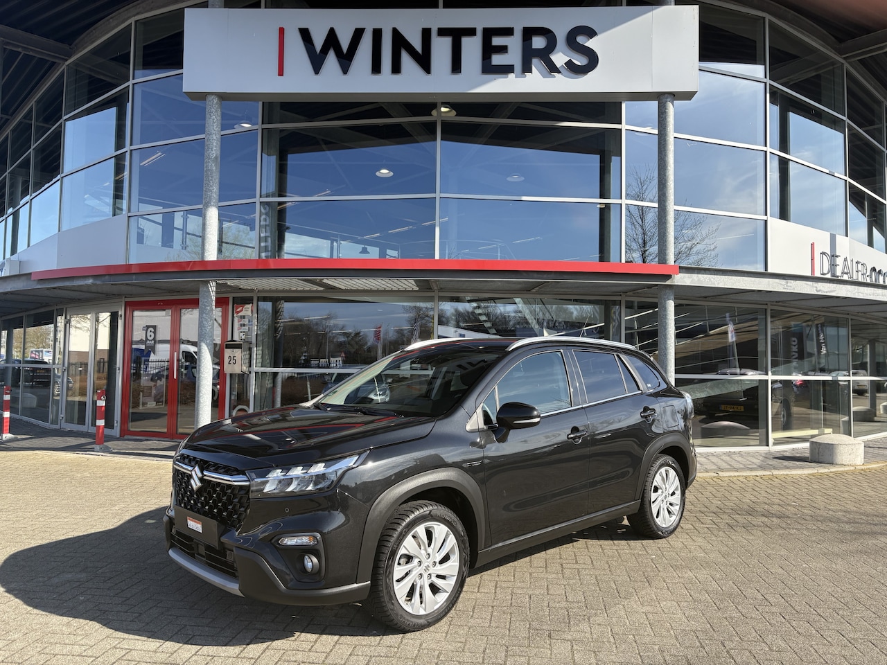 Suzuki S-Cross - 1.4 Boosterjet Select Smart Hybrid 17" LMV Stoelvw. Adap. Cr. Control Smartlink-Navi - AutoWereld.nl