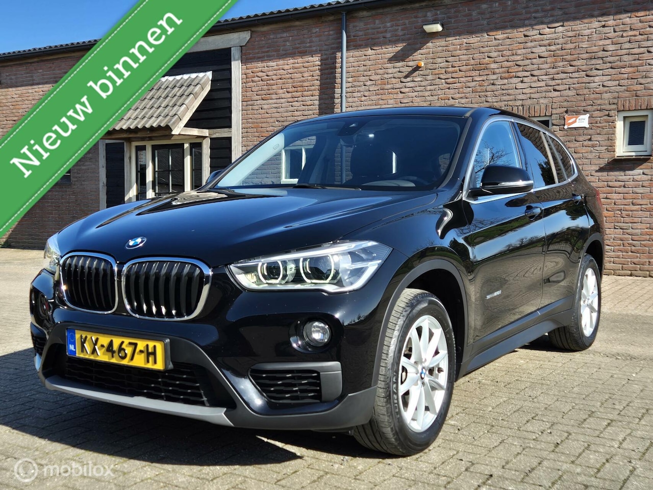 BMW X1 - sDrive20i Centennial Executive Led Sport stoelen 2e eigenaar - AutoWereld.nl