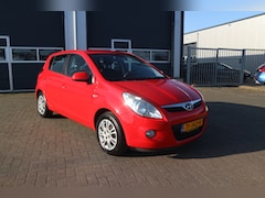 Hyundai i20 - 1.2i DynamicVersion UNIEK