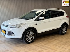 Ford Kuga - 1.6 Titanium Plus 4WD AUT. AIRCO CAMERA NAVIGATIE PDC BLUETOOTH