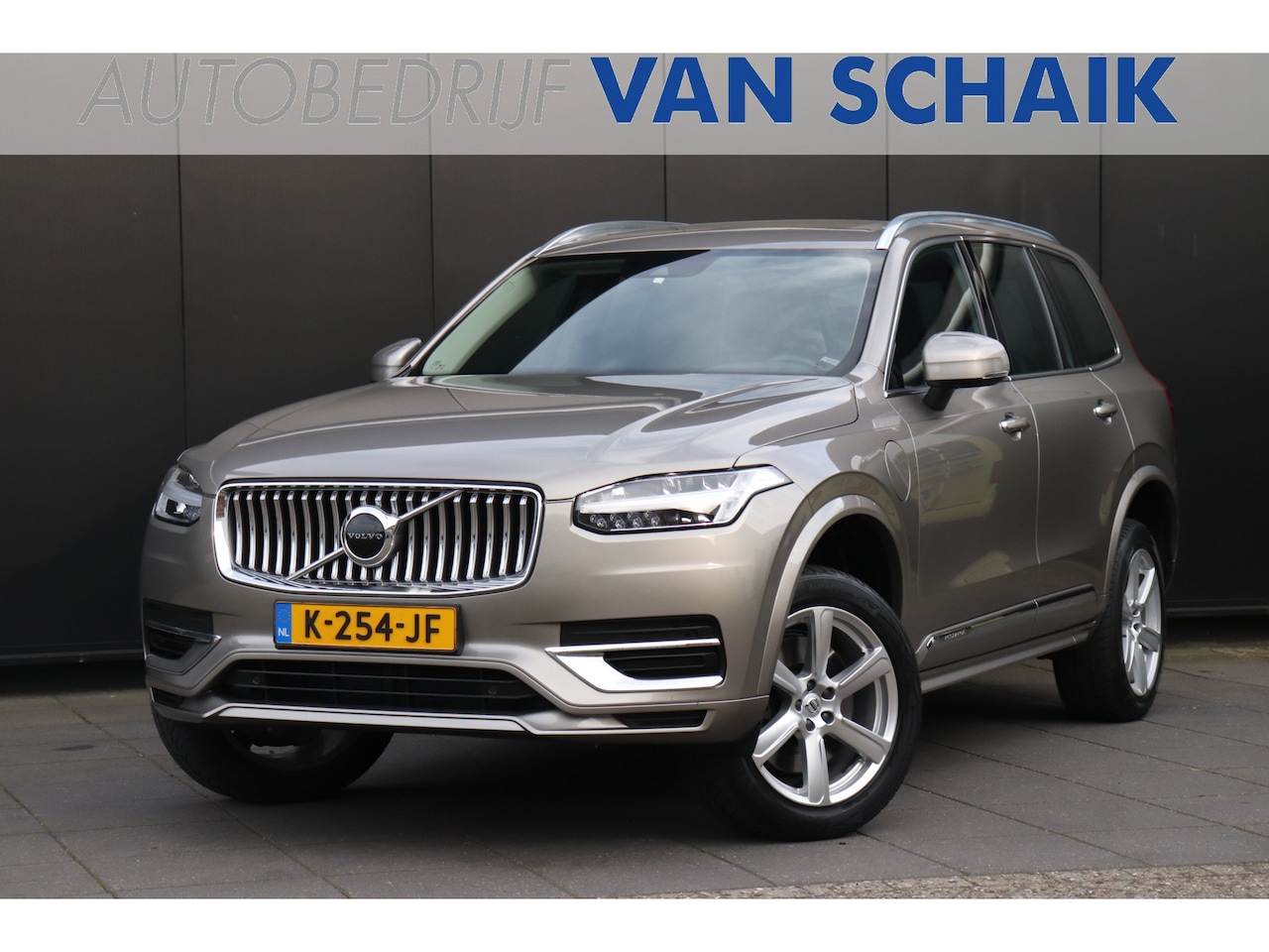 Volvo XC90 - 2.0 T8 Recharge AWD R-Design | 7 PERS. | LEDER | PANO | STOEL/STUURVERW. | H&K | TREKHAAK - AutoWereld.nl