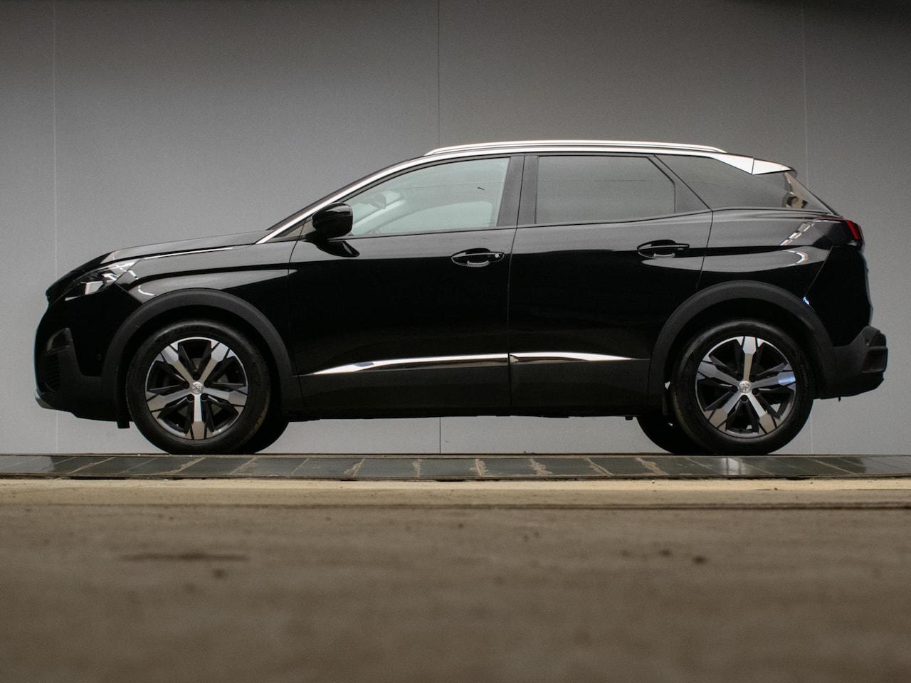 Peugeot 3008 - 1.2 PureTech Allure Sport (PANORAMADAK,APPLE CARPLAY,NAVI,LED,CAMERA,PDC,CRUISE,LANE,CLIMA - AutoWereld.nl