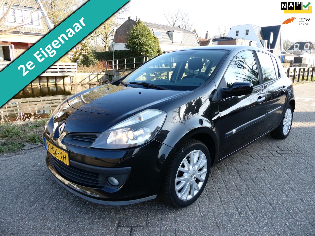 Renault Clio - 1.4-16V Dynamique Luxe 5-deurs Airco 145.000km Historie - AutoWereld.nl