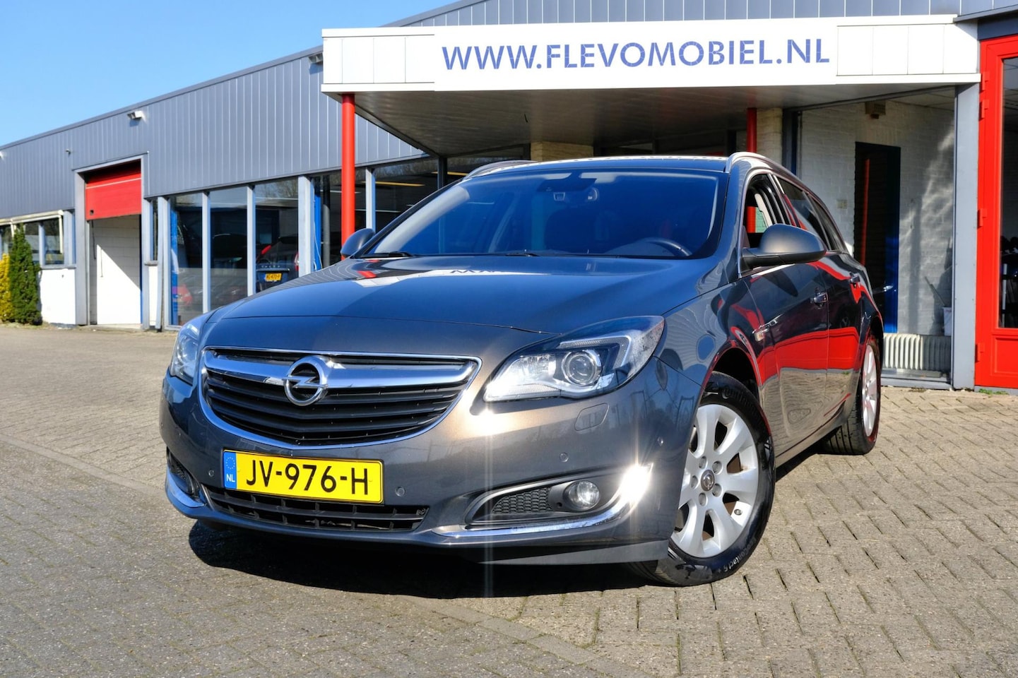 Opel Insignia Sports Tourer - 1.6 T 170pk Innovation Xenon|Navi|Sportstoelen|Cam|LMV - AutoWereld.nl