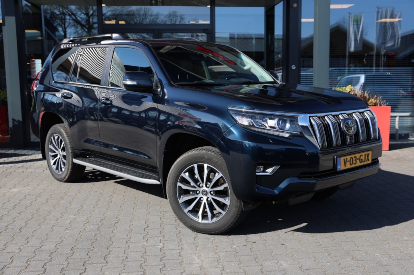 Toyota Land Cruiser 150 - 2.8 D-4D 5DRS PREMIUM A/T VAN - AutoWereld.nl