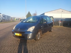 Citroën Xsara Picasso - 2.0i-16V Caractère