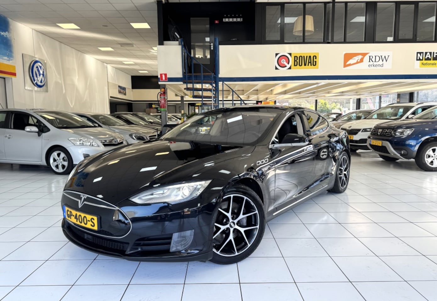 Tesla Model S - motors 85D Base Free Charging - AutoWereld.nl