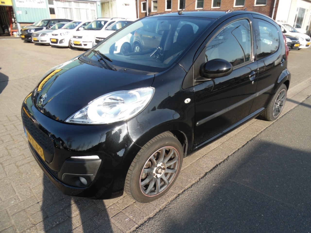 Peugeot 107 - 66000 km NAP 1.0 Active apk 4.26 - AutoWereld.nl