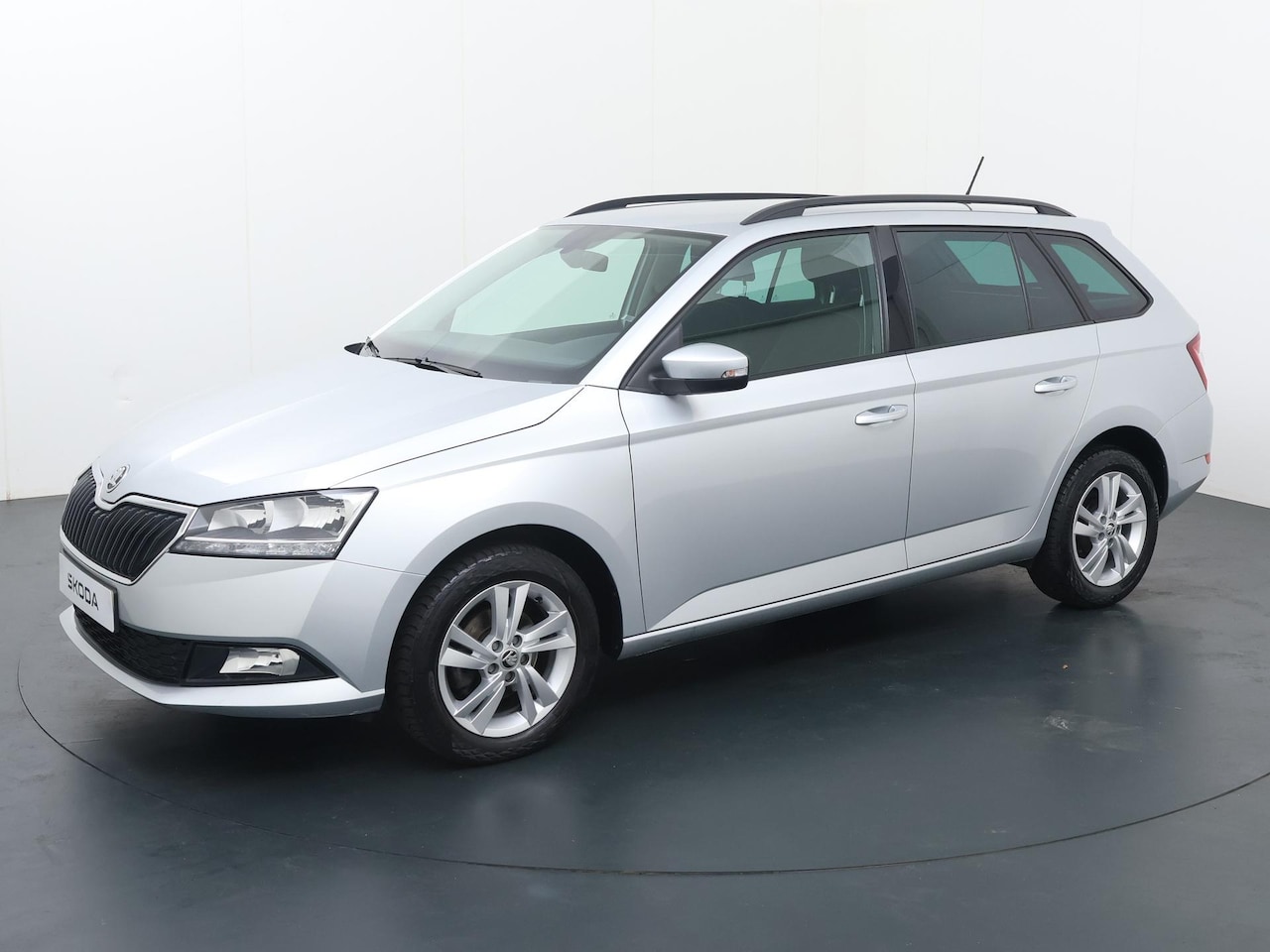 Skoda Fabia Combi - 1.0 TSI Ambition | 95 PK | Climate control | Navigatiesysteem | Apple Carplay/Android Auto - AutoWereld.nl