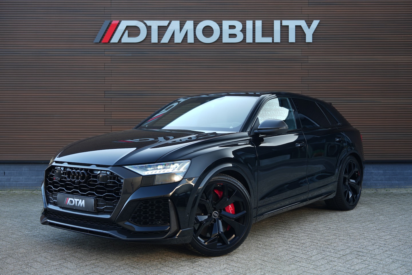 Audi RSQ8 - 4.0 TFSI RS Q8 quattro | Keramisch | 4W-sturing | Pano | B&O Rising Tweeters | - AutoWereld.nl